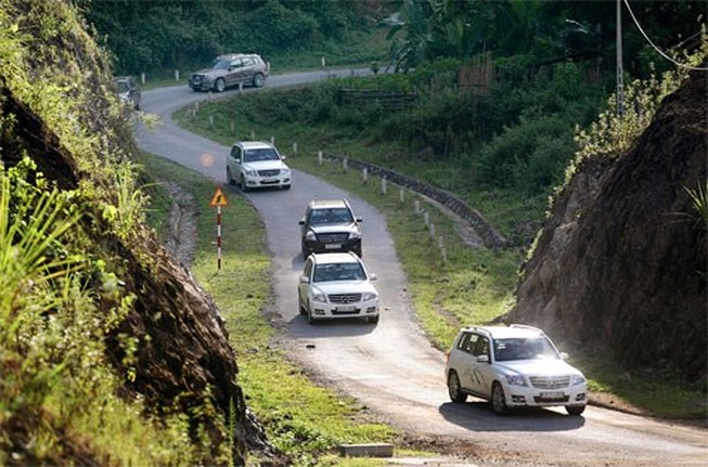 Kinh Nghiệm Lái Xe Đường Đèo - Trường Dạy Lái Xe Sài Gòn Tourist 7 len doc 1 duong deo doc