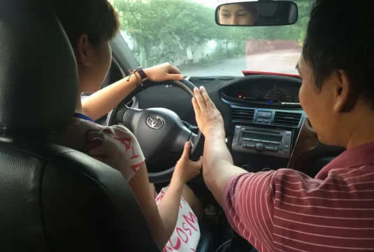 Khoá hóc lái xe ô tô tại tphcm