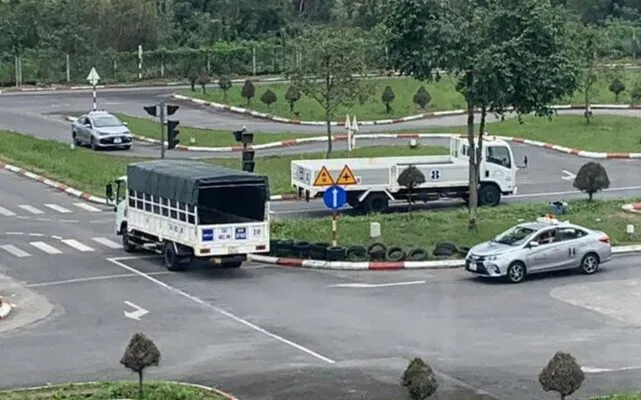 Học lái xe ô tô giá bao nhiêu 15 Khoá hóc lái xe ô tô tại tphcm